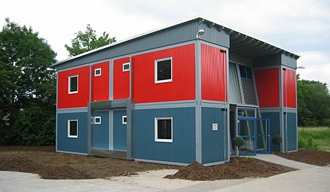 Bei MBN-Modulwelt Lars Hoppe GmbH k�nnen Sie hochwertige B�rocontainer mieten oder auch passende Sanit�rcontainer. Weitere Containeranlagen k�nnen Sie bei Uns planen lassen und mieten im Raum Hannover, Bielefeld, Braunschweig, Celle, Hildesheim und Paderborn.