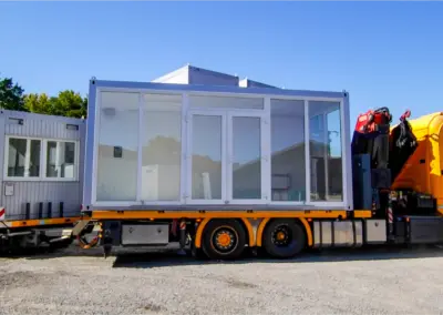MBN Bürocontainer wird transportiert